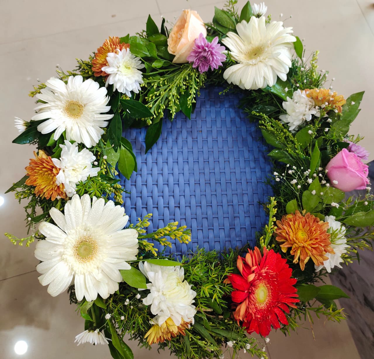 mixed flower wreath 12"